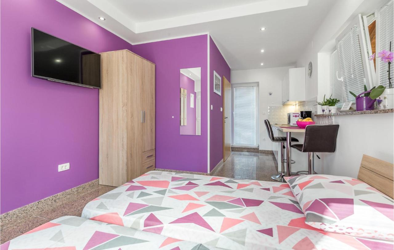 Nice Apartment In Rukavac With Kitchen Extérieur photo